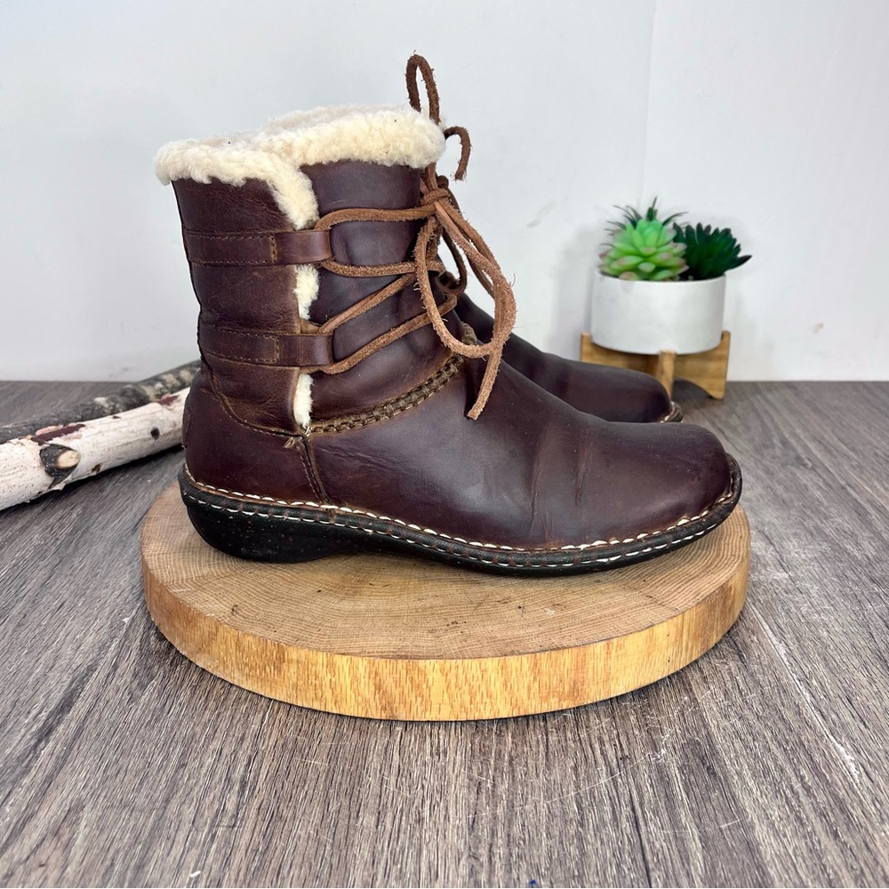 Ugg Cove Toast Leather Shearling Booties In Brown S… Gem